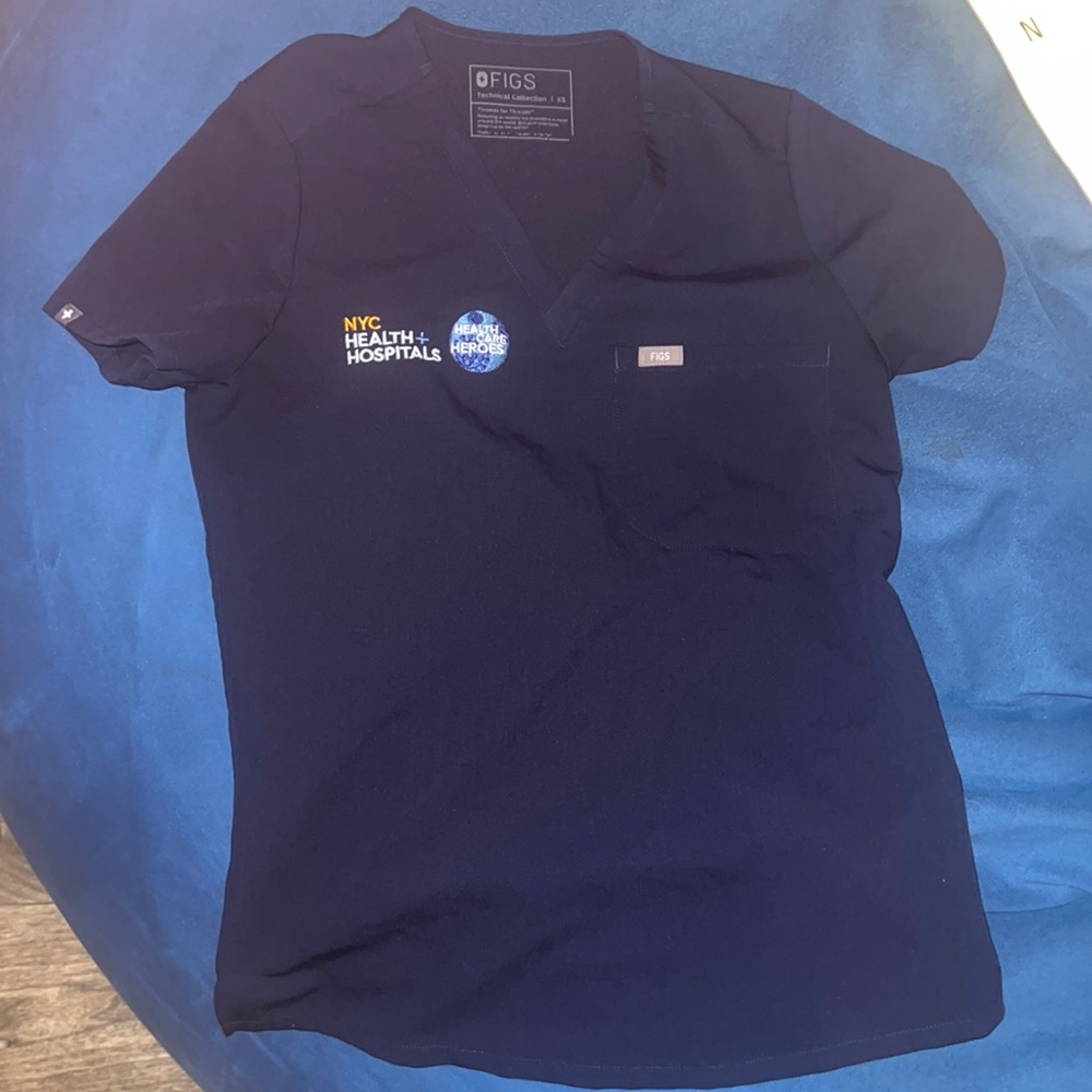 Figs Livingston top/ Embroidery removed